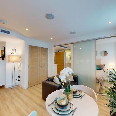 Executive Luxury One Bedroom In Vauxhall ロンドン エクステリア 写真